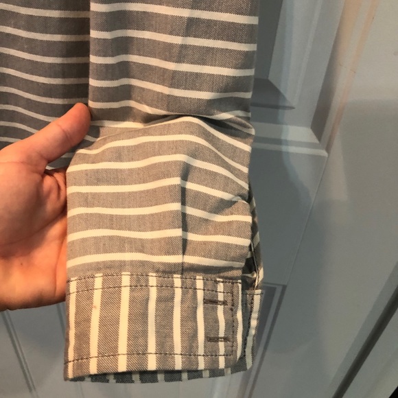 Button down shirt - Picture 4 of 6